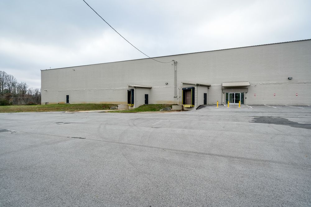 221 W Bockman Way, Sparta, TN 38583